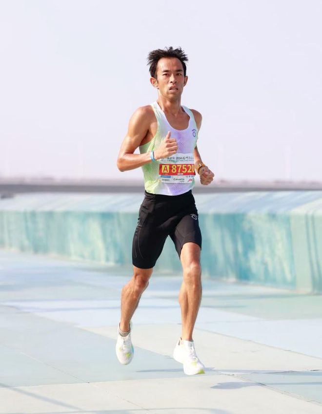 三选手跑鞋统计报告马孔多强势晋级国货前三新利体育网站入口“极度配速”发布杭马破(图2)