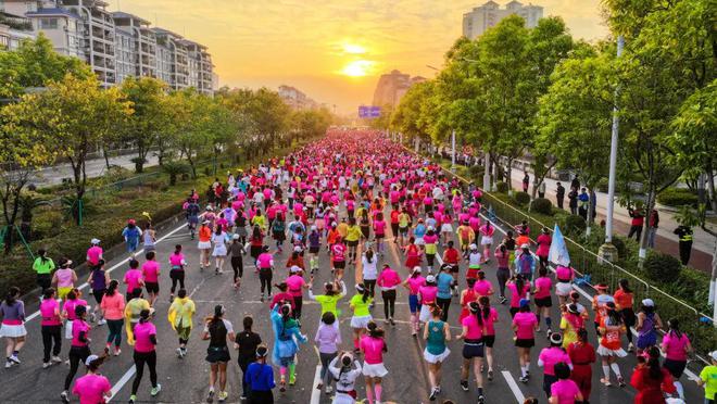 25湾区女子半马浪漫开跑！新利娱乐元旦第一跑！20(图7)