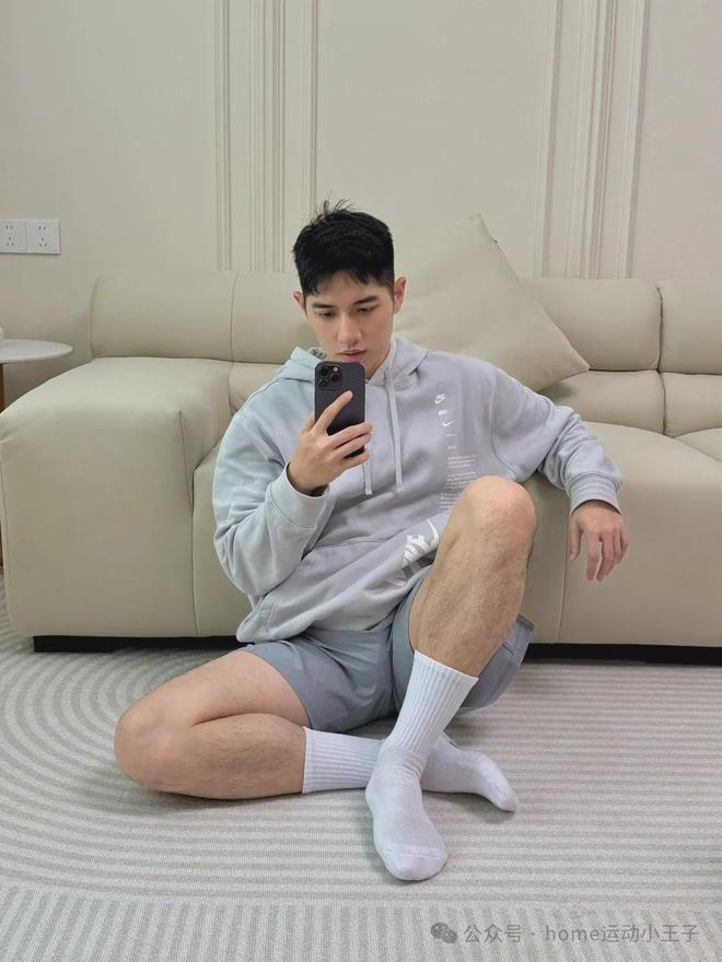 是 “白袜控” 的独特福利新利娱乐男生白袜大赏：这(图5)