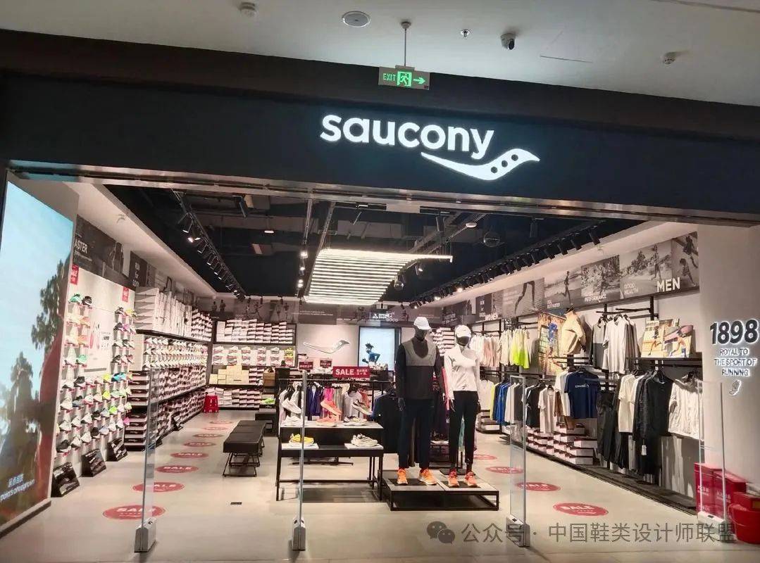 市场的质量与科技竞争新利体育app跑鞋(图6)